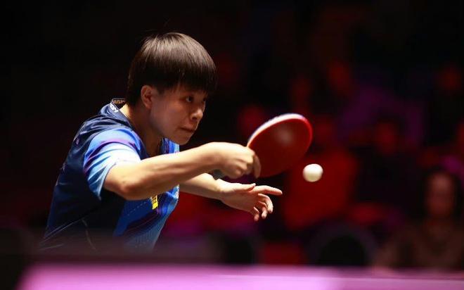 巧妙地晃过 巧妙地晃过