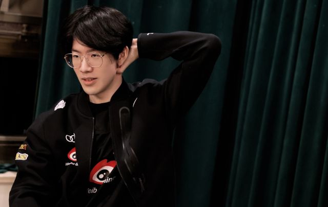 万的困局 万的困局