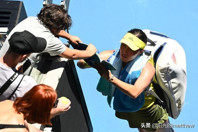 足球场上最 足球场上最